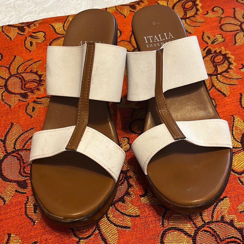White wedge